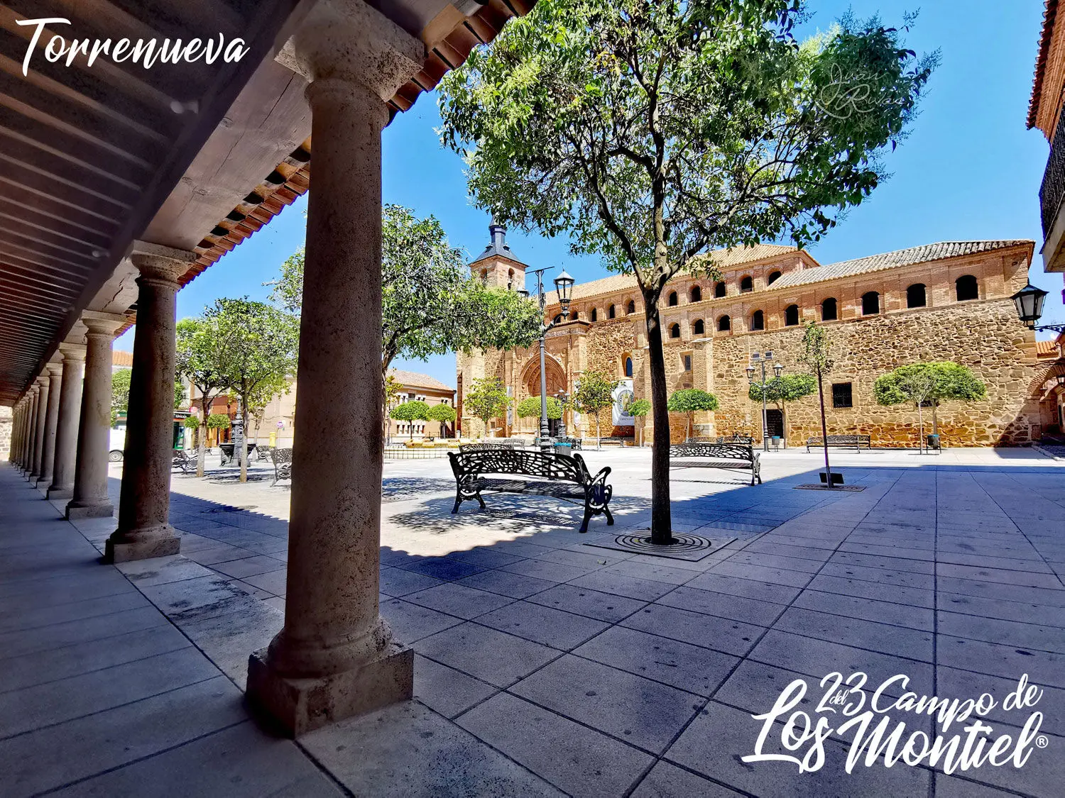 Torrenueva, Plaza e Iglesia